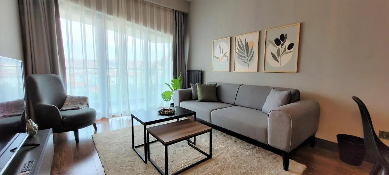 Spacious Apt With Balcony- Tranquil City Haven Istanbul
