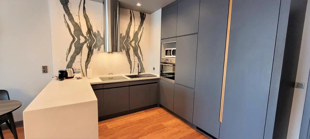 Spacious Apt With Balcony- Tranquil City Haven Istanbul