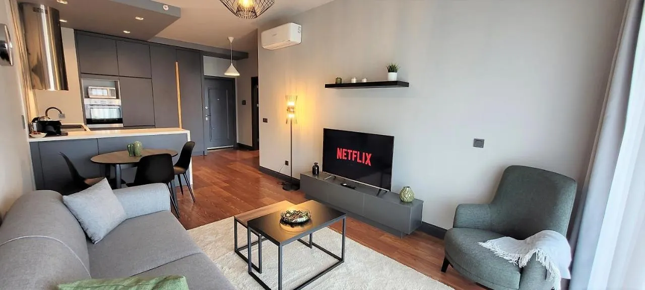 Spacious Apt With Balcony- Tranquil City Haven Istanbul