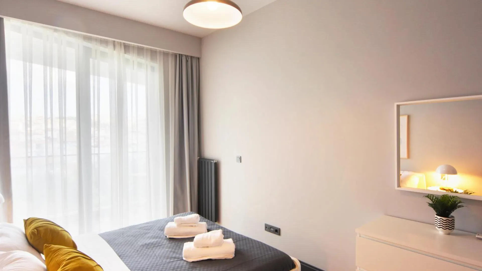 Spacious Apt With Balcony- Tranquil City Haven Istanbul