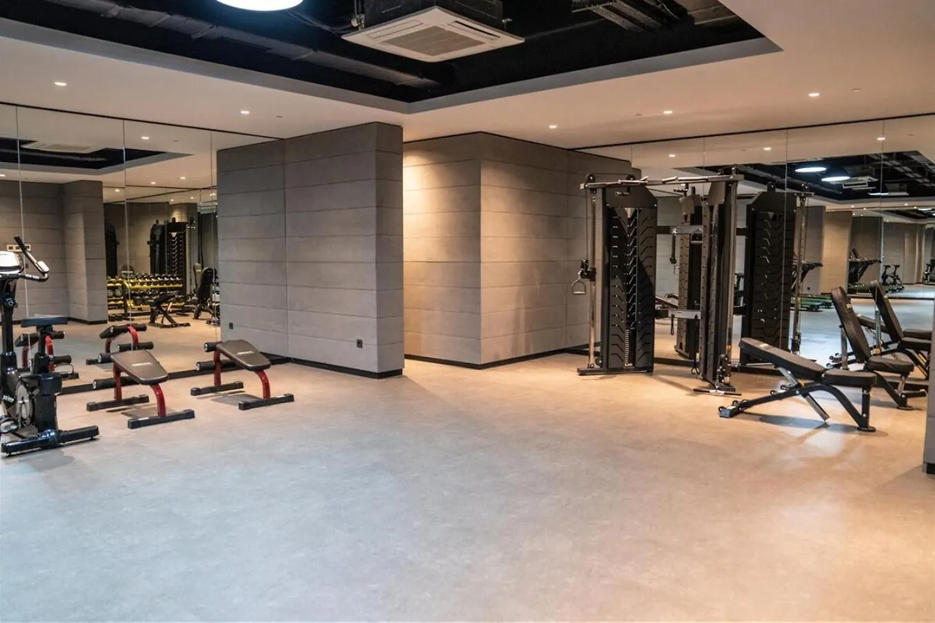 Spacious Apt With Balcony- Tranquil City Haven Istanbul